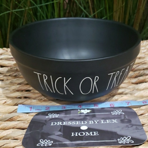 NWT HTF Rae Dunn TRICK OR TREAT Black Bowl - Picture 4 of 4
